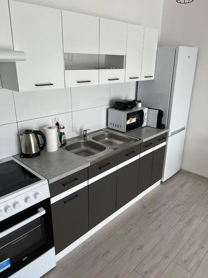 Sdh 1 Radzymin Comfortable Apartment Near Warsaw Екстериор снимка
