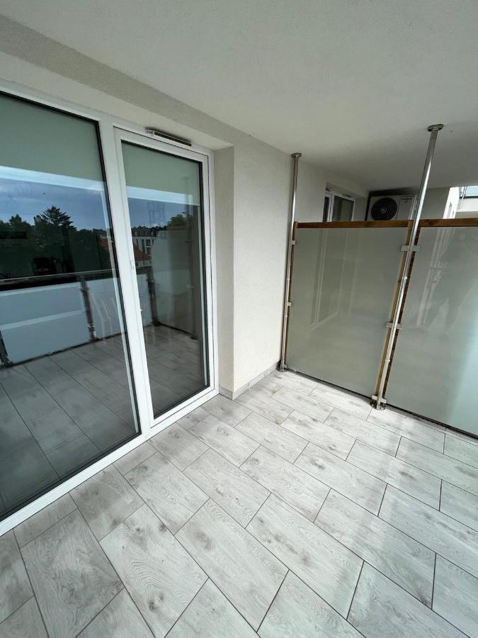 Sdh 1 Radzymin Comfortable Apartment Near Warsaw Екстериор снимка